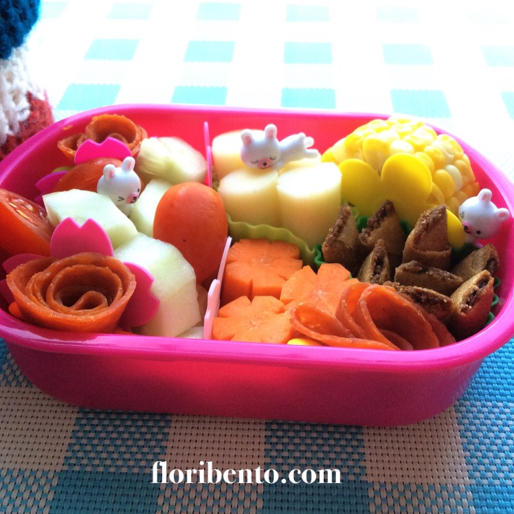 Bunnies in the garden simple bento