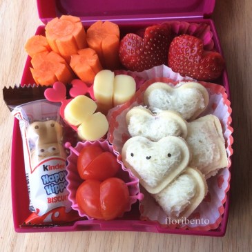 Heart sandwich bento vegetarian